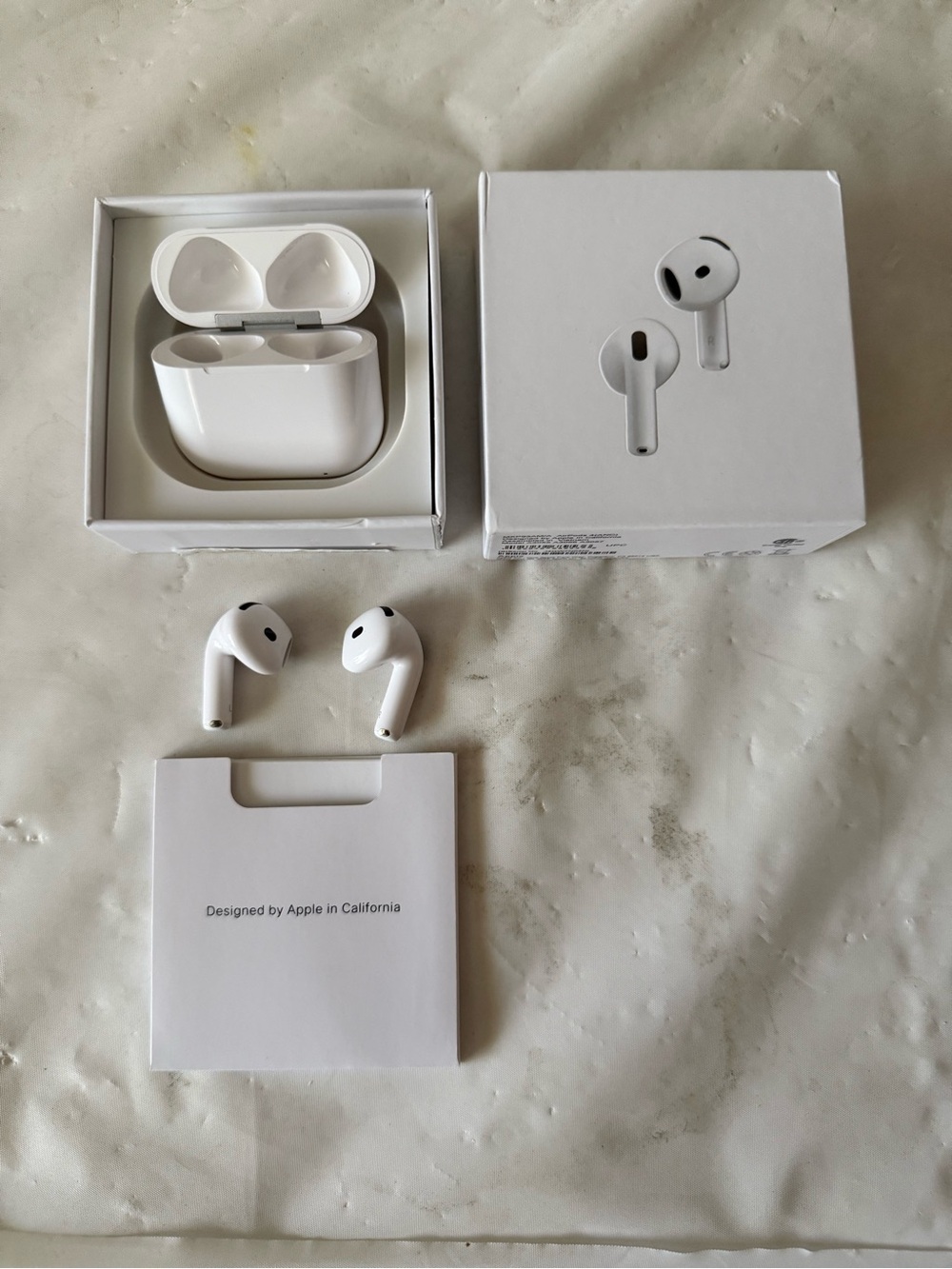 Apple True Wireless Earbuds with Charging Case - White